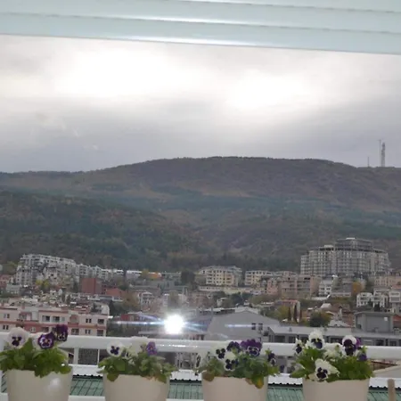 Very Big ,beautifull View Apartment